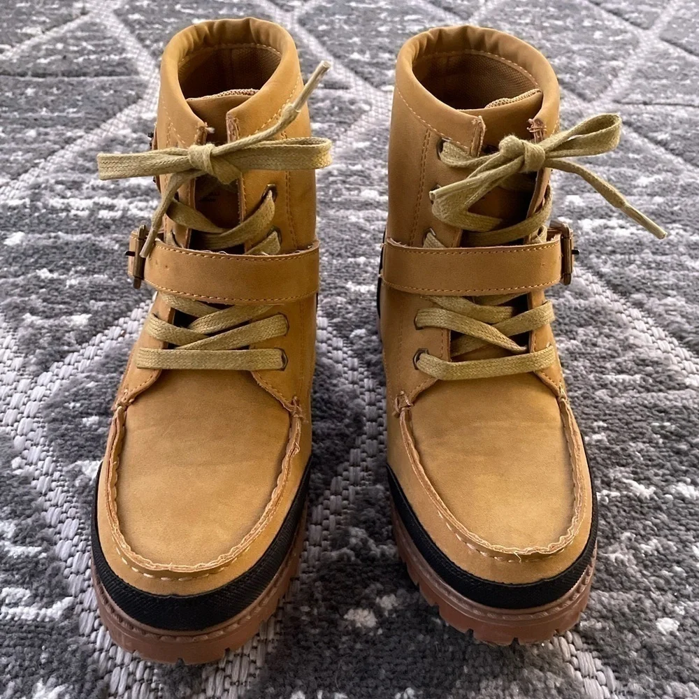 Girls Boots